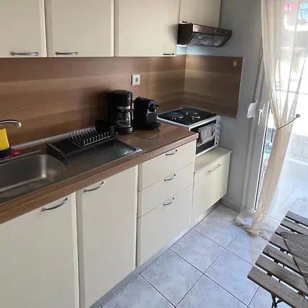 στο κέντρο της λάρισας Appartement *